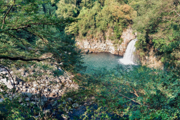 Cheonjiyeon waterfall
